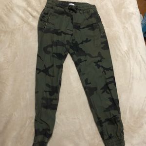 TNA Alix pant Camo